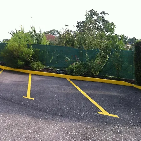 فندق Trebol توي